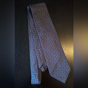 Grey Gucci Tie